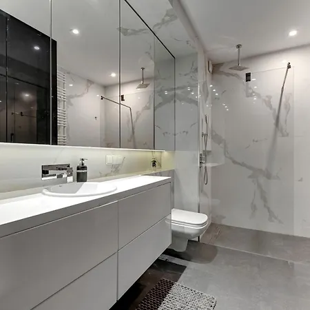 Baltiq Plaza Apartment